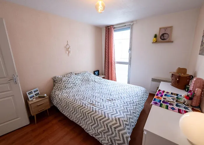 Spacious Family Flat In A Quiet Area * Burdeos